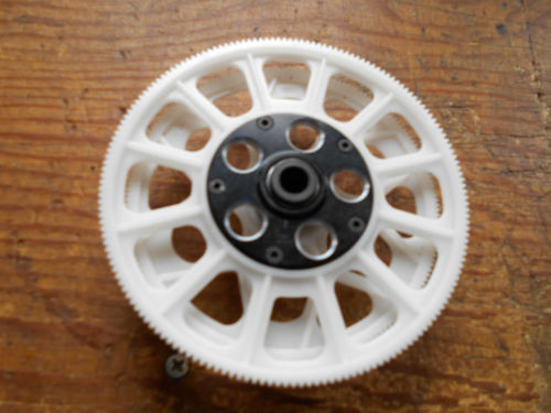 TREX 550 / 600 WHITE MAIN & TAIL DRIVE GEARS & BLACK ONE-WAY BEARING EARLY TYPE